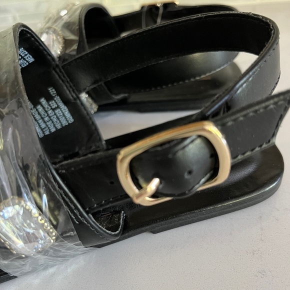 NWT Madden NYC Crystal Studded Thong Sandals - Picture 3 of 7